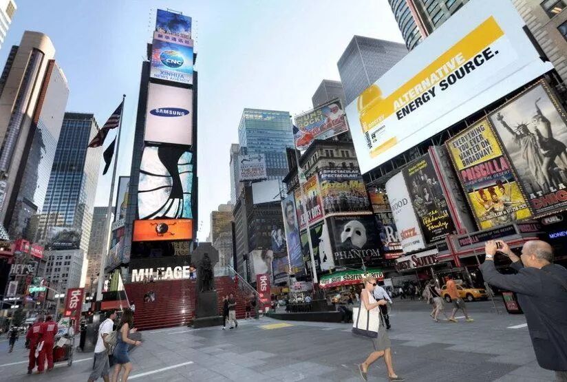 星空官方端网站登录入口-星空(中国)
工控机在多媒体播放平台中的应用