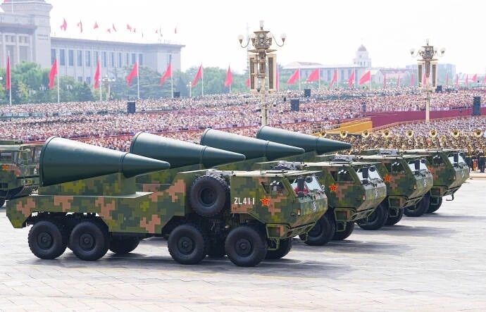 致敬强国荣光，汲取奋进力量：星空官方端网站登录入口-星空(中国)
计算机全员同看九三阅兵，铭记抗战胜利80周年